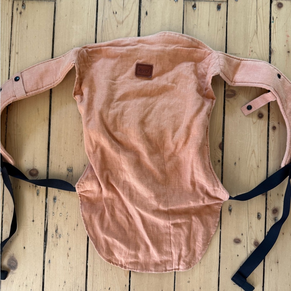 Peach Carrier with Adjustable Straps
